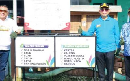 PLN Kalselteng Donasikan Tempat Sampah