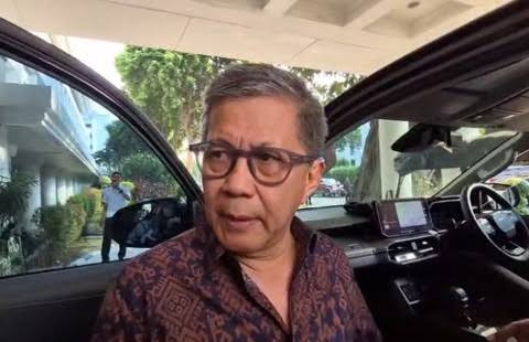 Rapat Perdana Wantimpres, Rocky Gerung Tegaskan Belum Bahas Polemik Ijazah Gibran