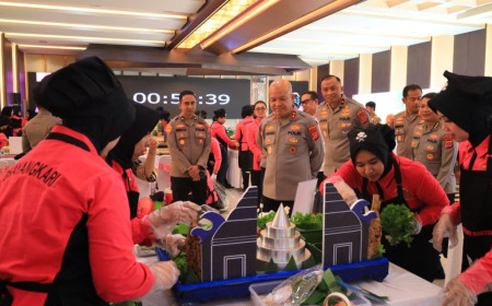 POLDA BANTEN GELAR LOMBA HIAS TUMPENG HKGB KE-74, PERKUAT KEBERSAMAAN BHAYANGKARI
