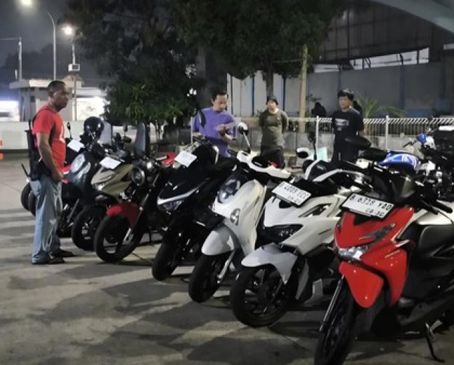 Gerebek Penampungan Kendaraan Curian di Bogor, Polisi Sita 18 Motor dan 1 Mobil