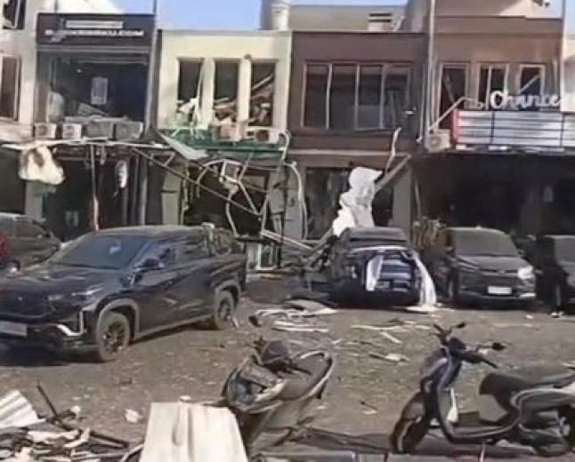 Ledakan Keras Guncang Pakuwon City Surabaya, Kendaraan dan Bangunan Porak-poranda